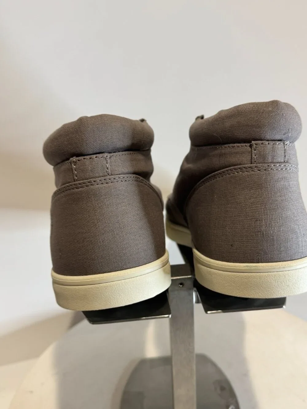 Timberland Men's Gray Chukka Boots a1ycs a34118 New size 11 Brand New